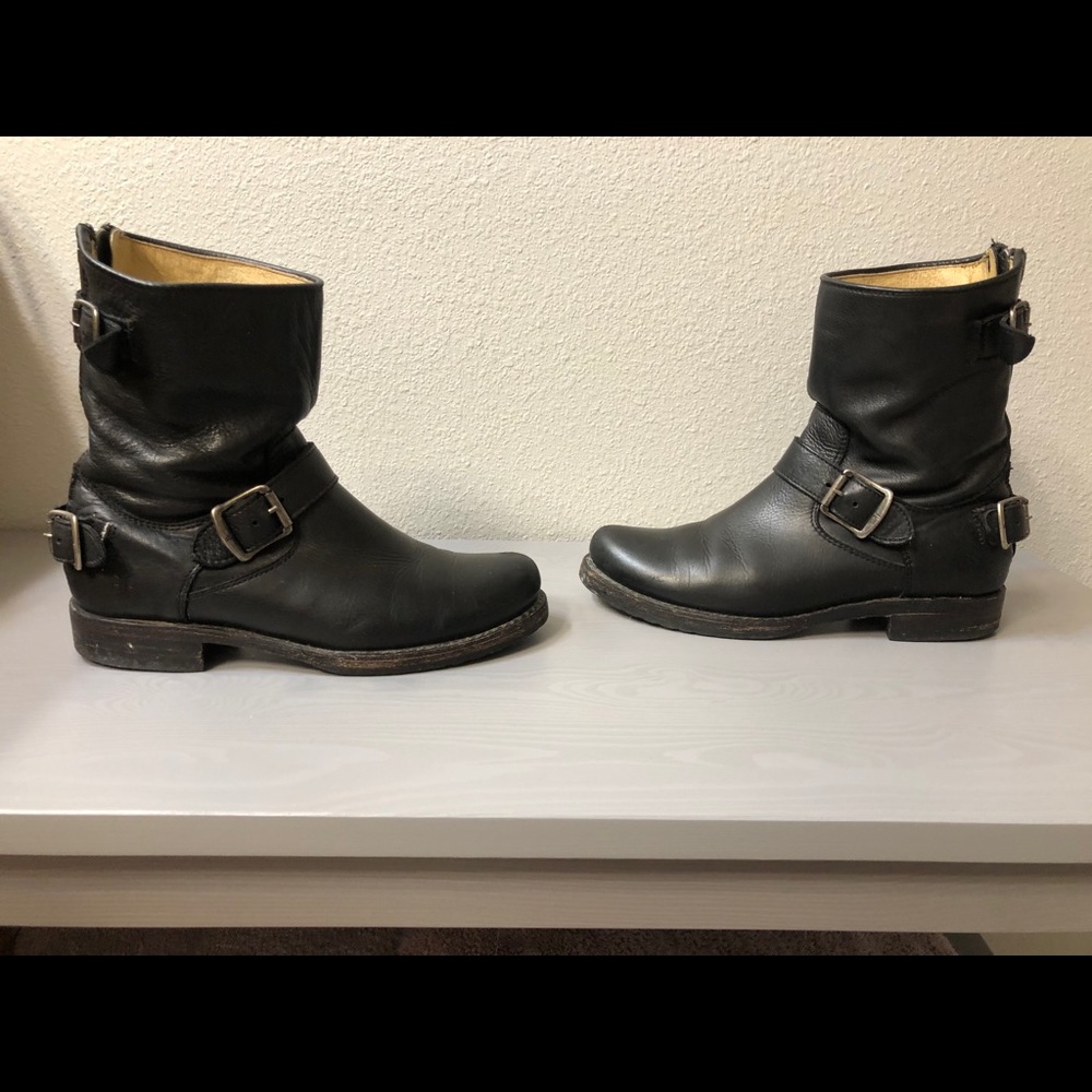 Frye Veronica Back Zip Short Boots